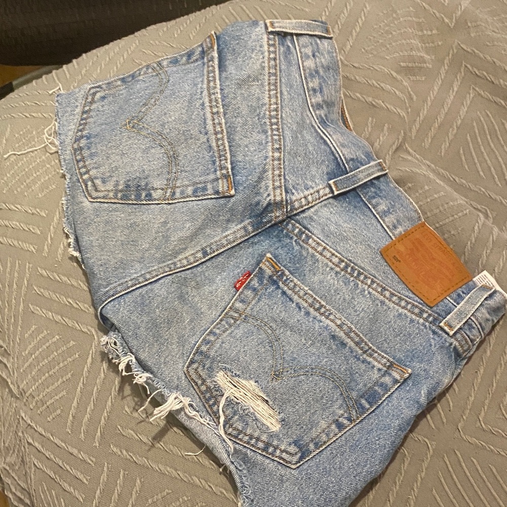 Levi's Light Blue Distressed Jean Shorts - Picture 15 of 15